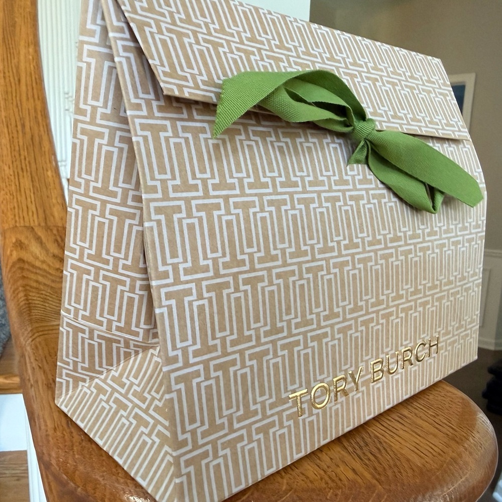 New 2025 season! Tory Burch LARGE gift bag. Newest style tan color, green ribbon
